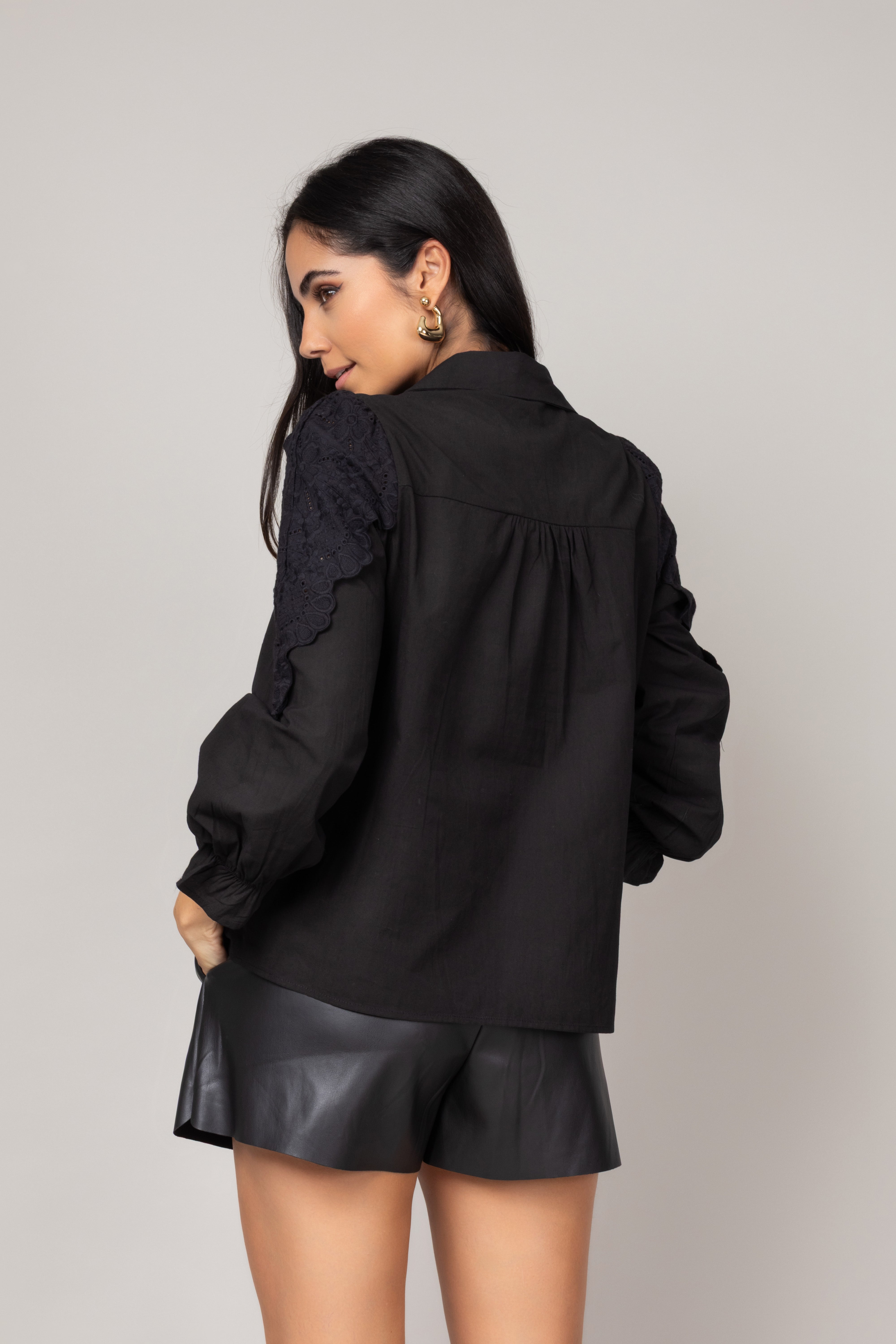 Camisa Social com Renda