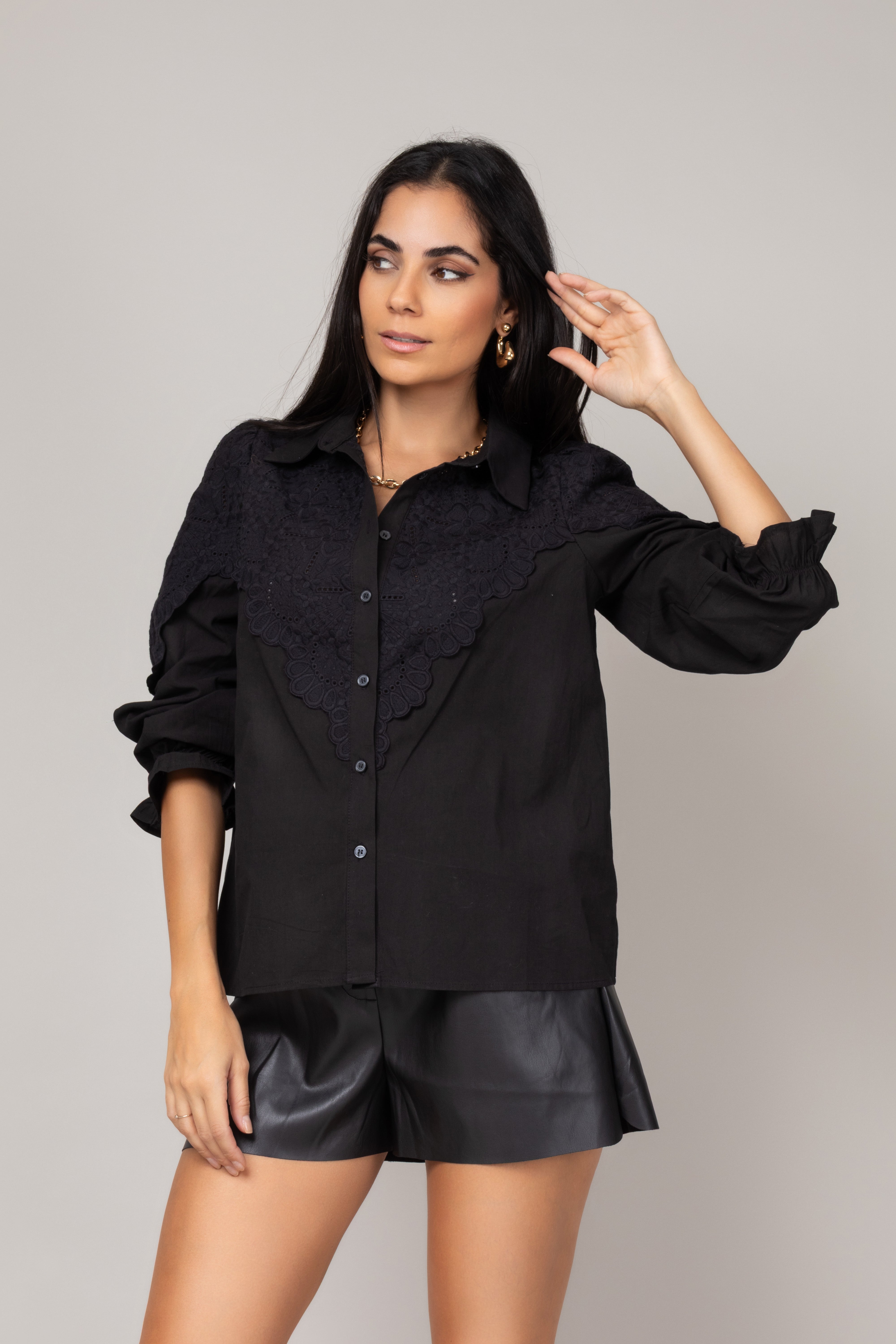 Camisa Social com Renda